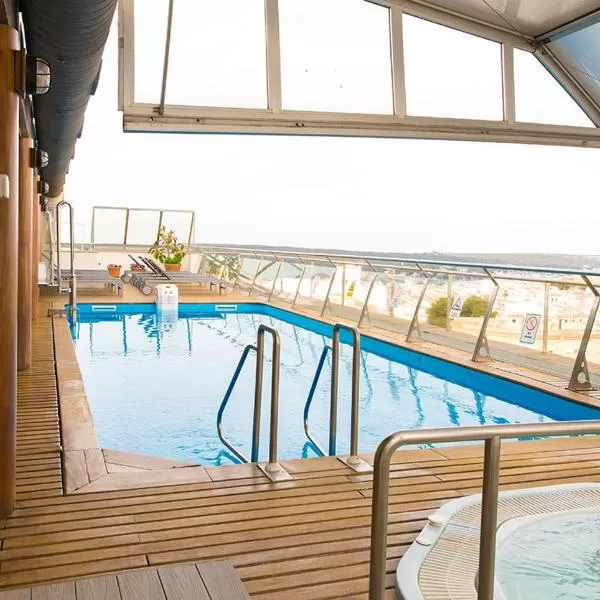 Hotel Mahon