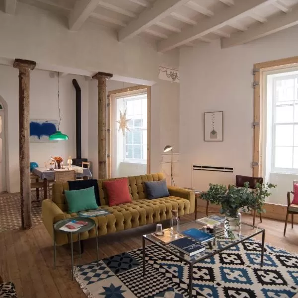 Hotel Mahon